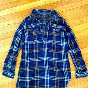 Women’s Eddie Bauer long plaid shirt, shirt/dress. Never worn. Fleecy and soft!